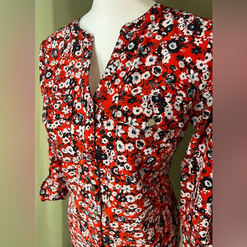 Comfortable & classy button down top by Notations.